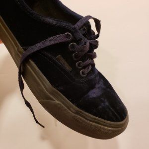 Vans Navy Crush Velvet Lace Up Men 7 Women 8.5